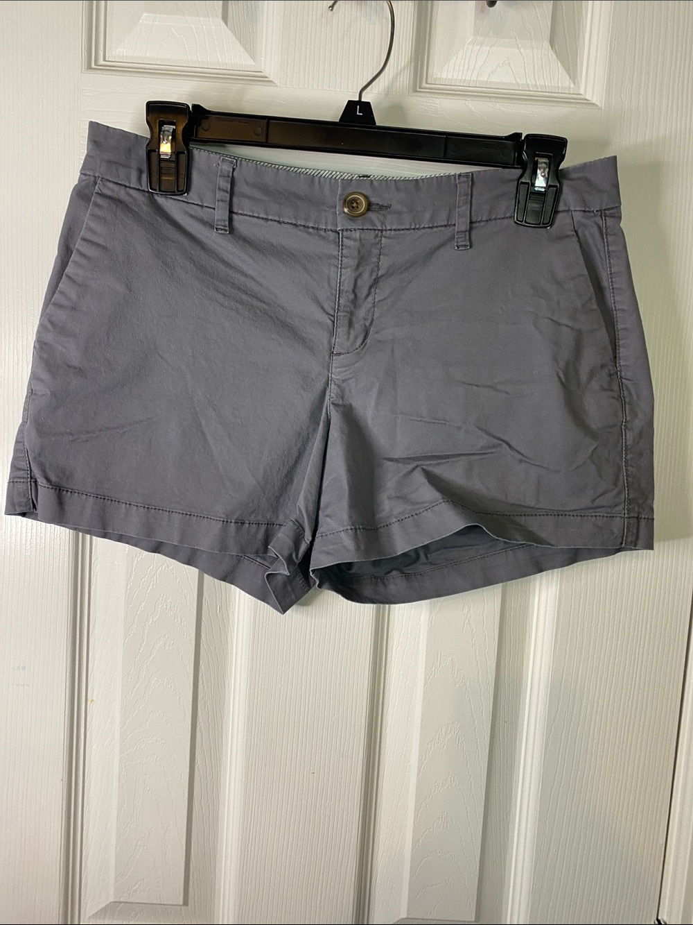 Old Navy Slate Gray Women's Cotton Blend Shorts Size 2.